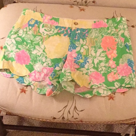 Lilly Pulitzer shorts - Picture 1 of 4
